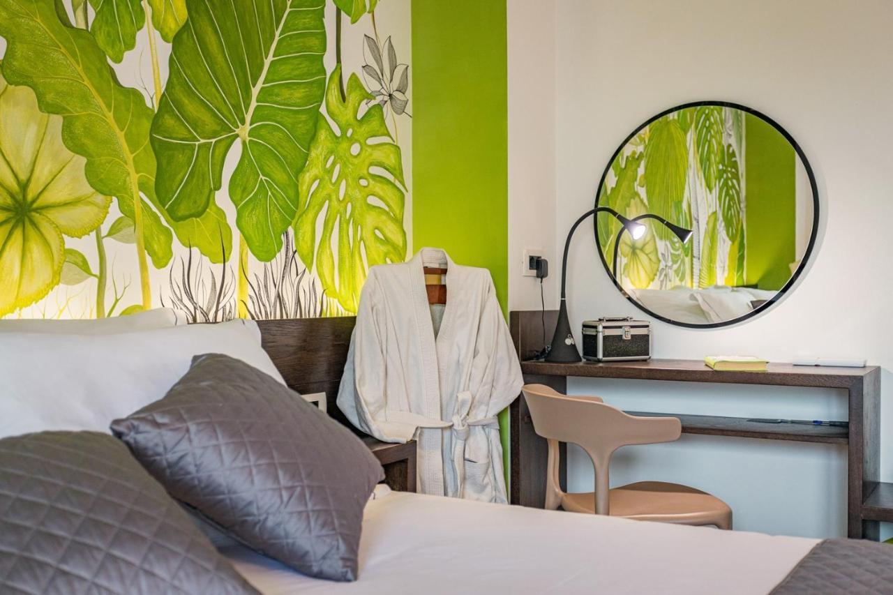 Apartments Bijou With Big Private Garden Near Umag Vilanija Esterno foto